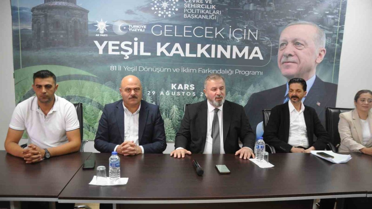 AK Parti'den Kars'ta 'İklim Krizi ve Yeşil Dönüşüm' Toplantısı