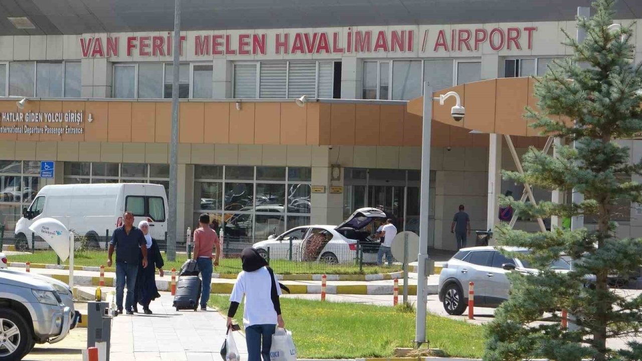 Van Ferit Melen Havalimanı'nın Kapanması Turizm Sektörünü Vurdu