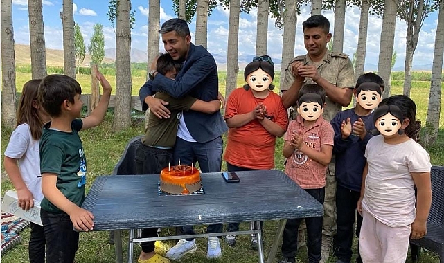 Hamur Kaymakamlığı'ndan Örnek Proje: "Sen Gül Dünya Gülsün"
