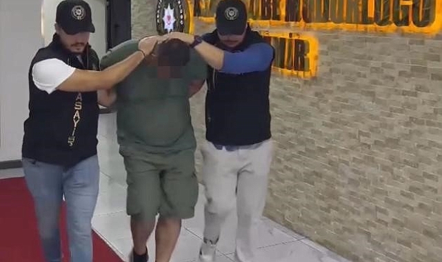İzmir'de Yaşlı Çiftin Katili, Kadının Oğlu Çıktı