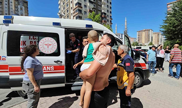 Kayseri'deki Yangında Çocuklar Kurtarıldı