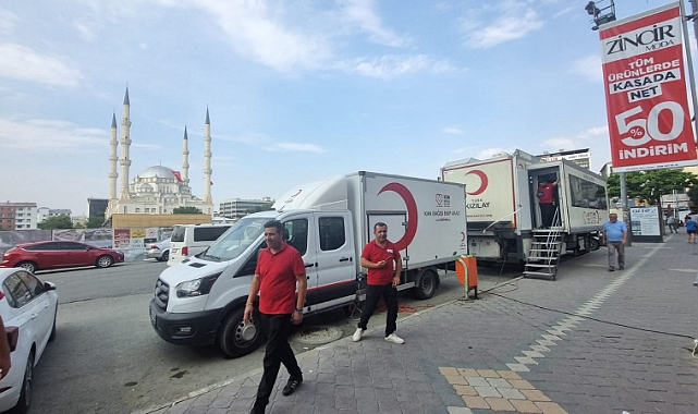 Kızılay Kan Toplama TIR'ı Iğdır'da Kan Bağışı Kabulüne Başladı