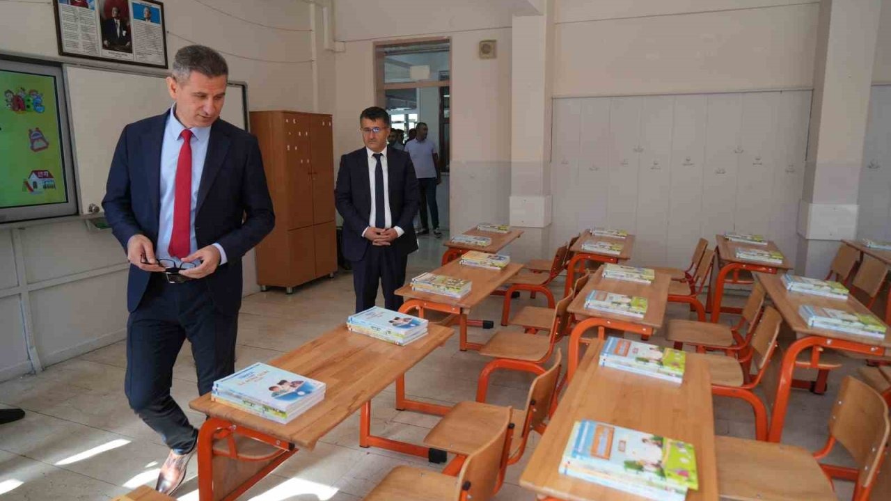 Muş’ta 104 Bin Öğrenci İçin 1 Milyondan Fazla Ders Kitabı Hazır