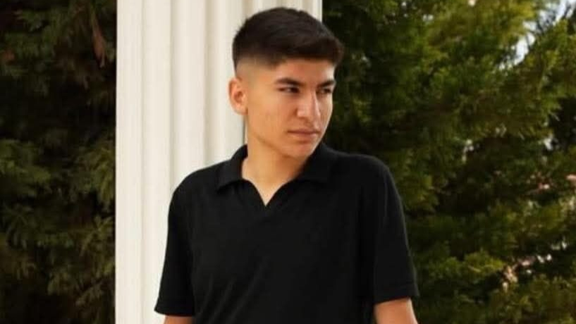 Silifke'de Denizde Boğulan 16 Yaşındaki Genç Hayatını Kaybetti