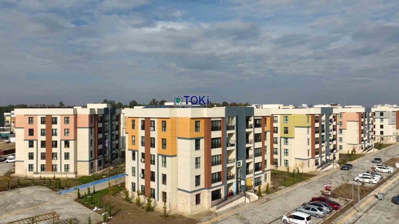 Deprem Bölgesinde Konut Teslimatları Hızla Sürüyor: 300 Bininci Konut Malatya'da Veriliyor