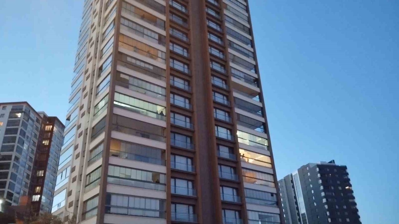 Ankara'da Dehşet: Boşanma Aşamasındaki Eşini Çocuklarının Gözü Önünde Öldürdü