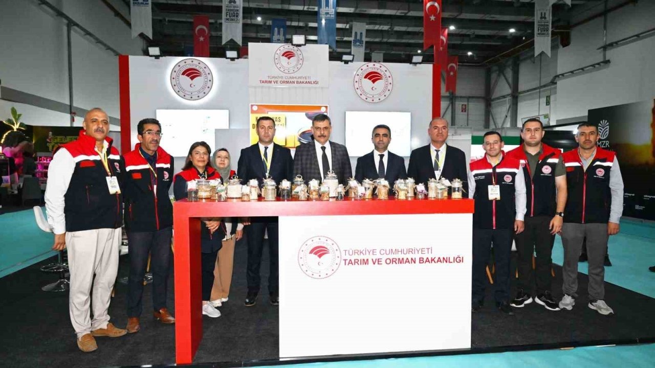 Vali Çiftçi, Erzurum Uluslararası Tarım ve Hayvancılık Fuarını Ziyaret Etti