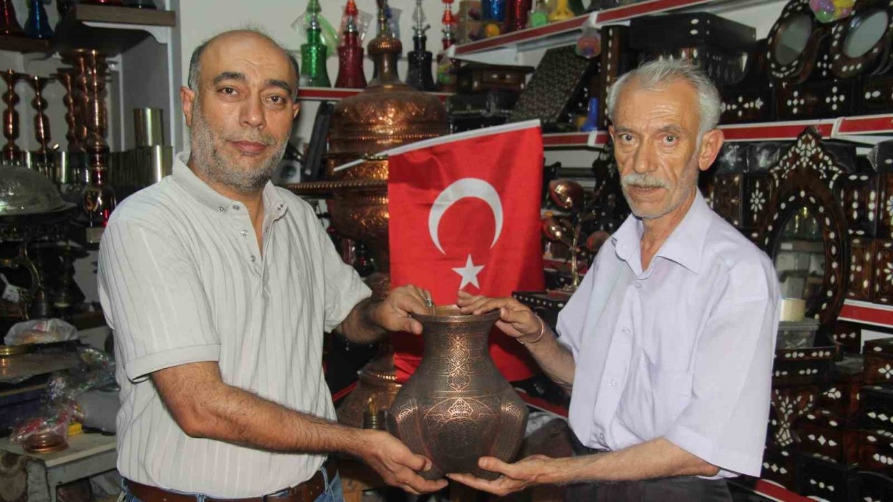 Gaziantep'in Bakırcı Ustaları Mesleklerini Yaşatmak İçin Gençlere Sesleniyor