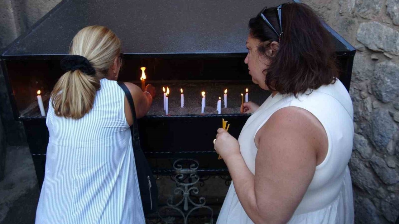 Akdamar Kilisesi'nde 13. Ayin Düzenlendi