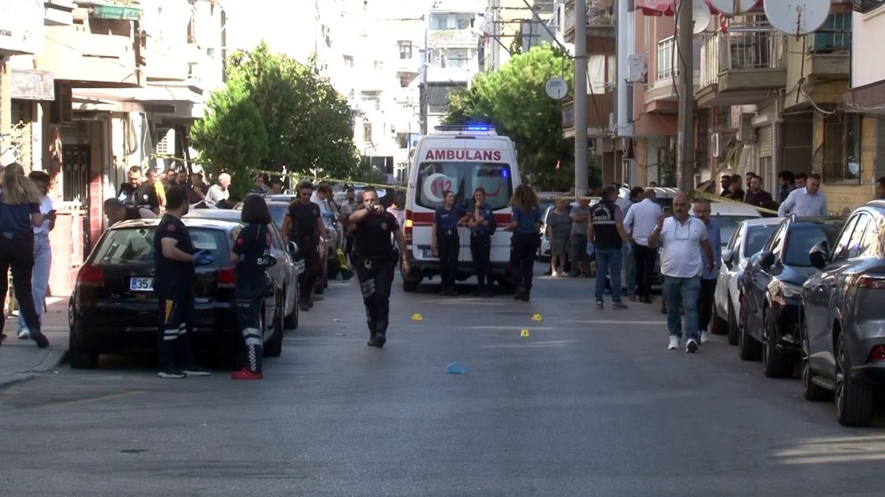 İzmir'de Polis Karakoluna Saldırı: 2 Polis Şehit Oldu