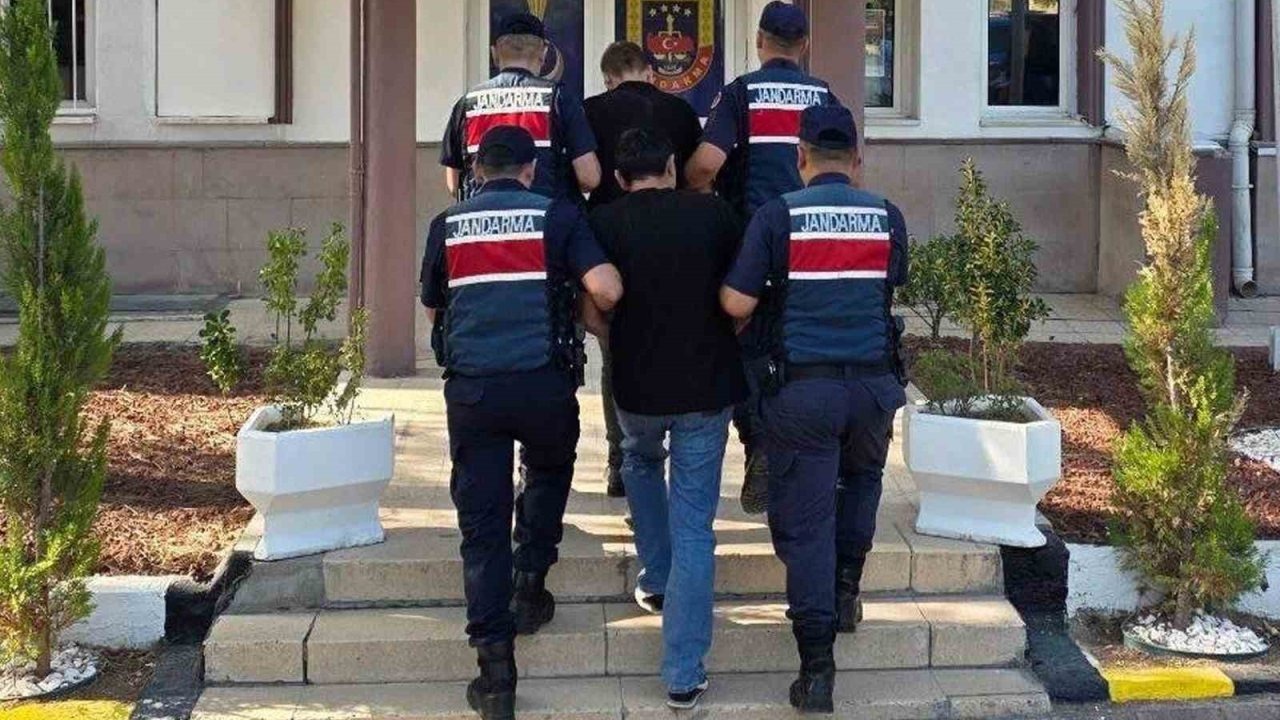 Cezaevi firarileri, ticari takside yakalandı