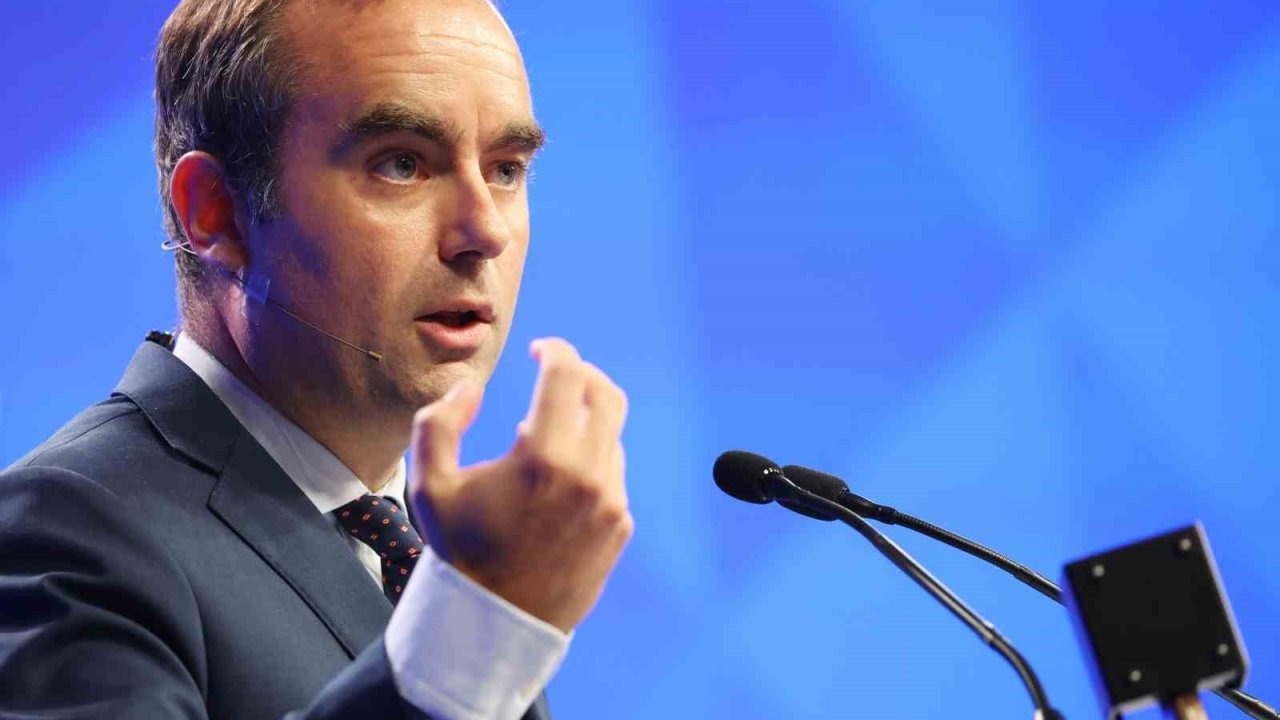 Fransa'nın Yeni Başbakanı Sébastien Lecornu Oldu
