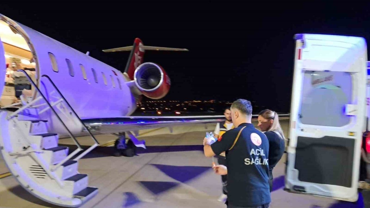 Kalp Hastası Bebek, Ambulans Uçakla Ankara'ya Sevk Edildi