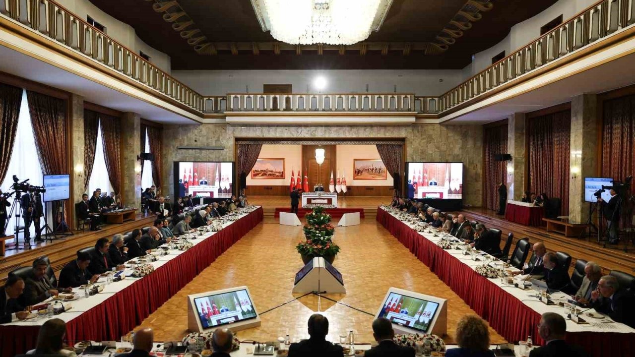 TBMM Başkanı Kurtulmuş'tan Siyonizm Vurgusu: "Bölge Halkları Birlikte Olmalı"