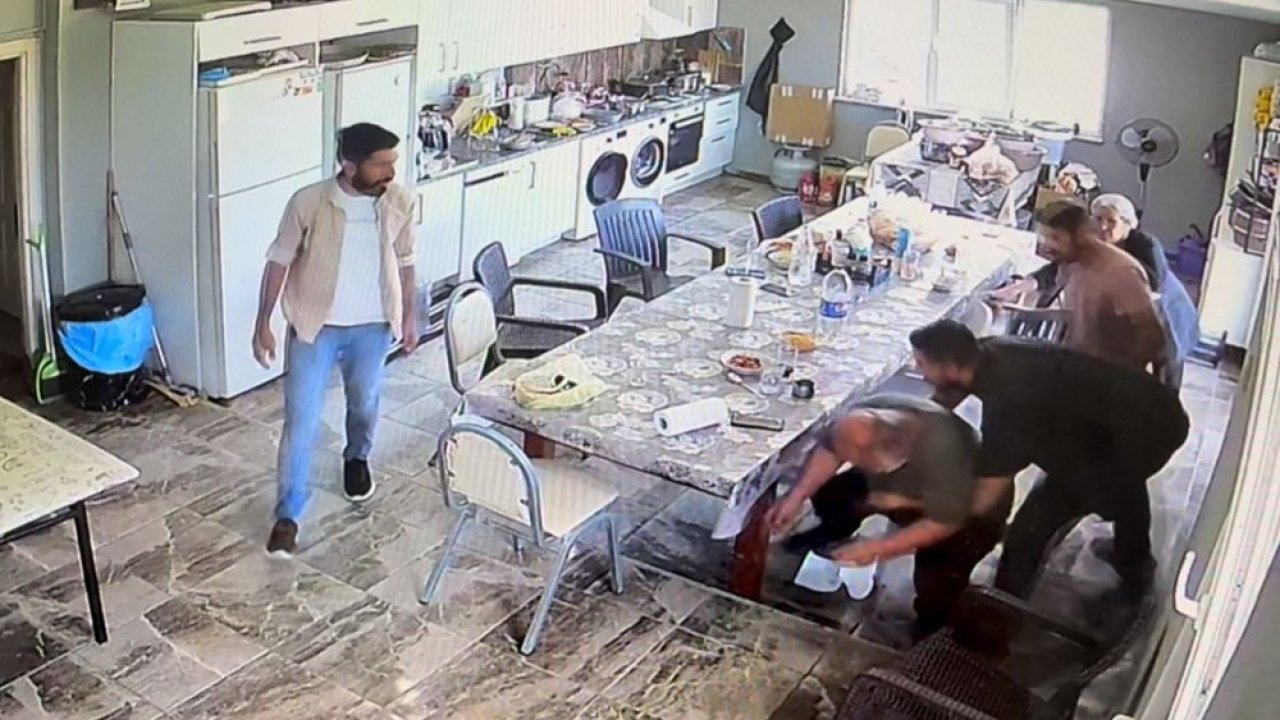 Yemek Masasında Ölüyordu Heimlich Manevrası Hayat Kurtardı
