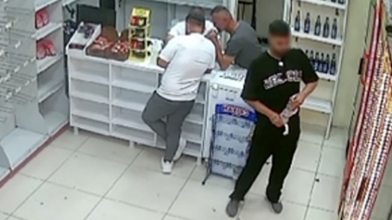 Arnavutköy'de Eşofmanlı İçecek Hırsızı Kamerada