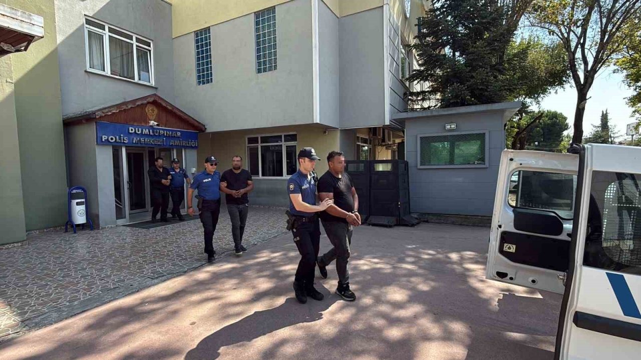 Erenler'de 4 Evin Ateşe Verildiği Kavgada 4 Kişi Tutuklandı