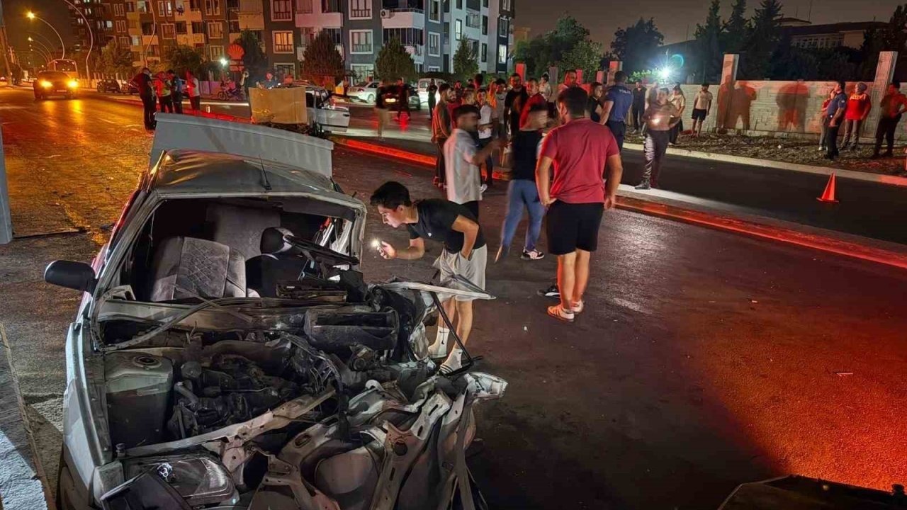Tarsus'ta Zincirleme Kaza: 1 Ölü, 8 Yaralı