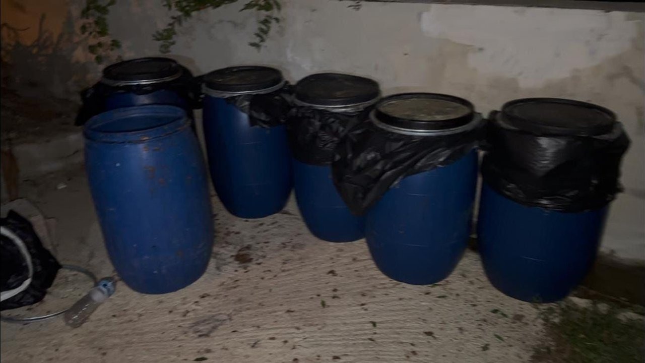 Samandağ’da Bin 260 Litre Sahte İçki Ele Geçirildi