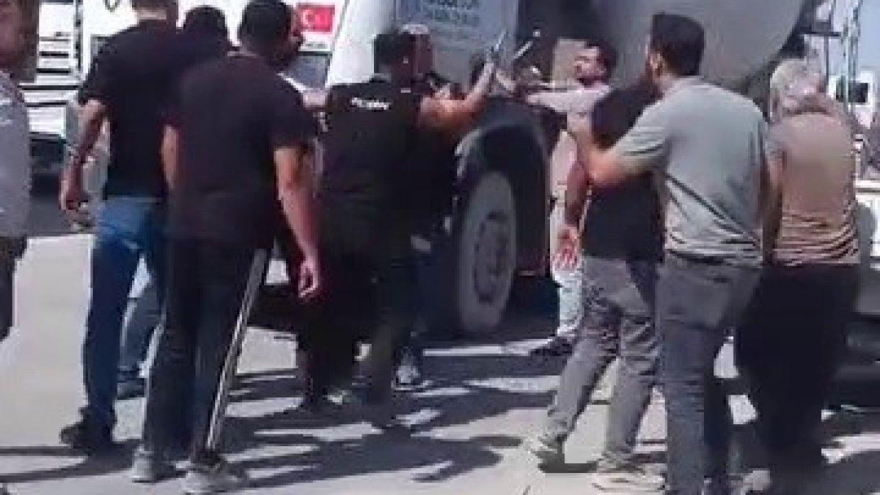Hatay’da "Yol Verme" Kavgası: Gergin Anlar Kamerada