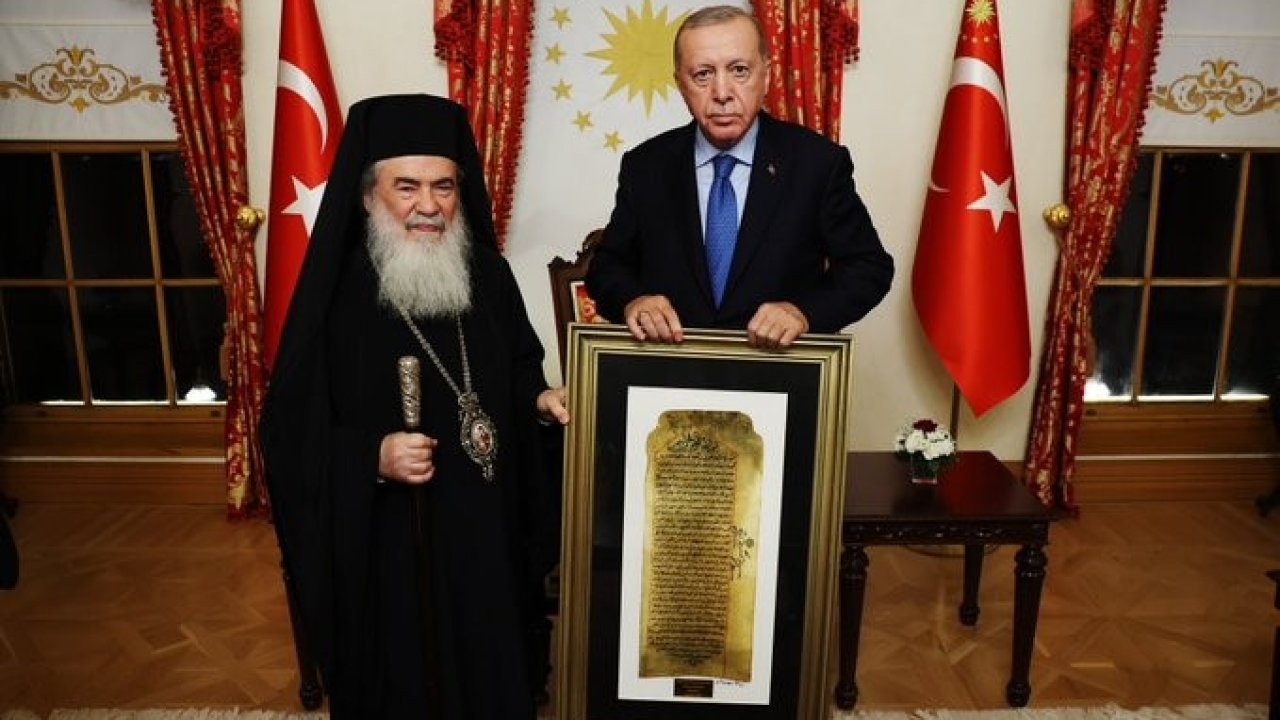 Cumhurbaşkanı Erdoğan, Kudüs Patriği 3. Teofilos'u Kabul Etti