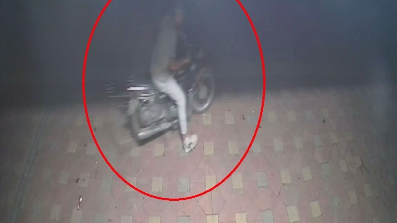 Hatay Payas'ta Motosiklet Hırsızlığı Kamerada