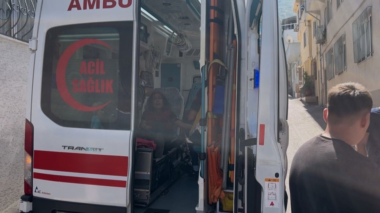 Bursa'da Motosiklet ile Bisiklet Çarpıştı: 3 Çocuk Yaralı