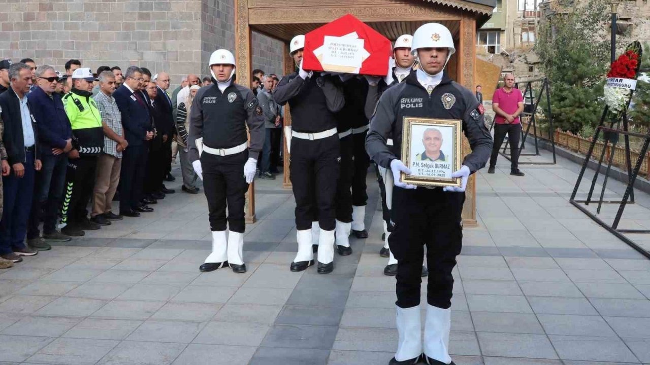 Erzurum Emniyet Müdürlüğü'nden Acı Kayıp: Polis Memuru Selçuk Durmaz Hayatını Kaybetti