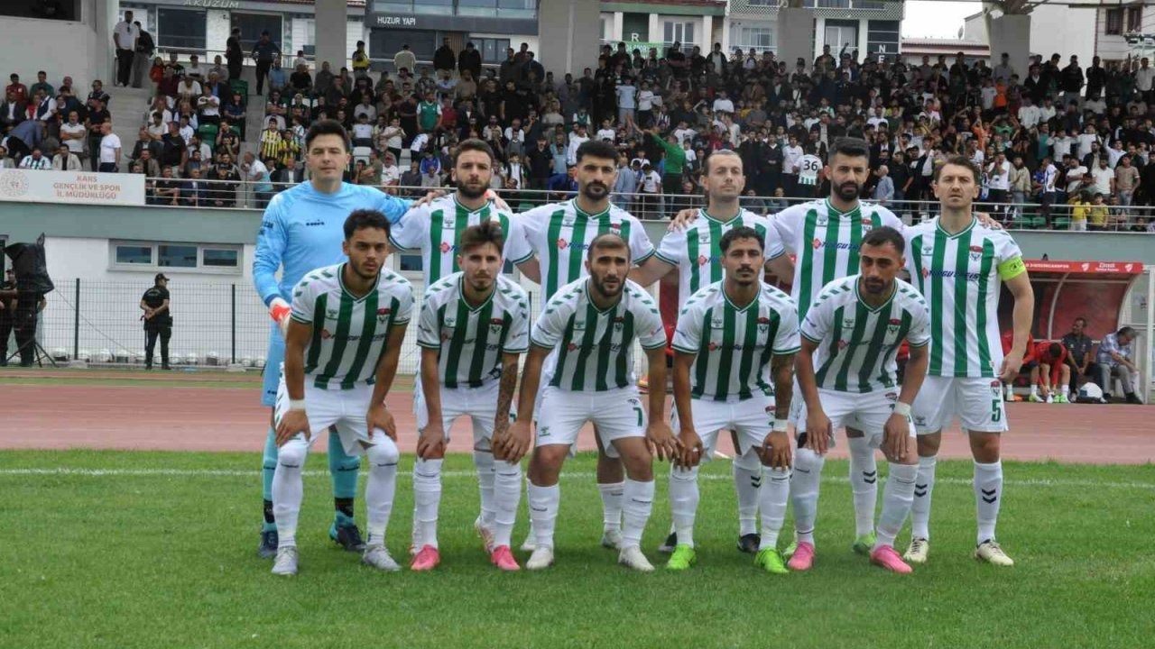 Kars 36 Spor'un Yeni Sezon Heyecanı: Şampiyonluk İçin Güçlü Rakiple İlk Maç