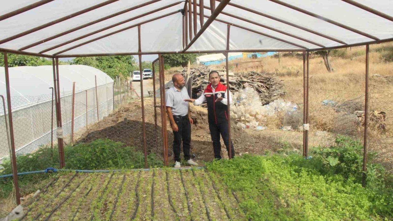 Çiftçi Mahmut Yaman'a Modern Sera Desteği