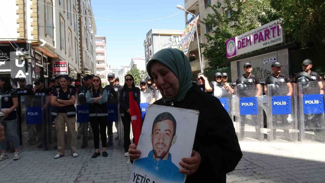Vanlı anne: "Barış olsun, bu acı bitsin"