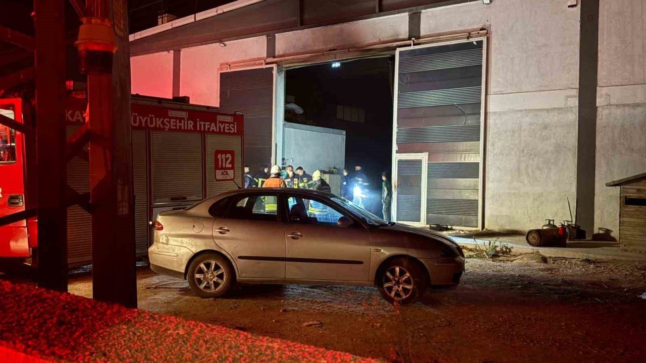 Kocasinan'da Plastik Fabrikası Yangını