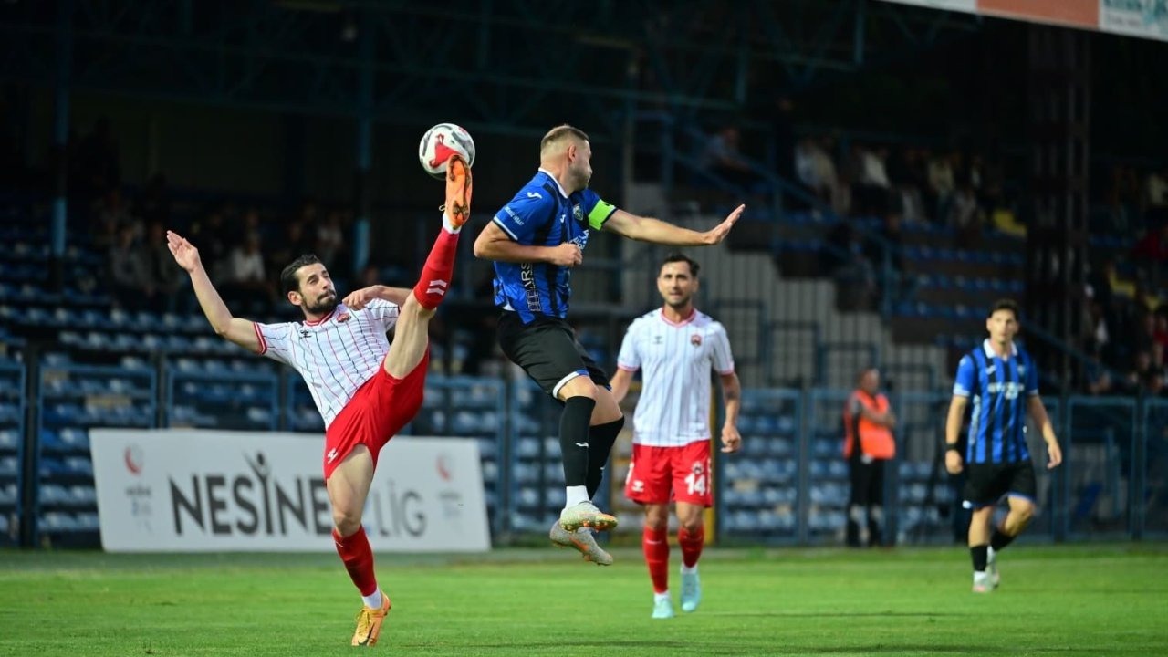 24Erzincanspor'da Kötü Gidişat Sürüyor, Taraftarlar Yönetimi İstifaya Çağırdı