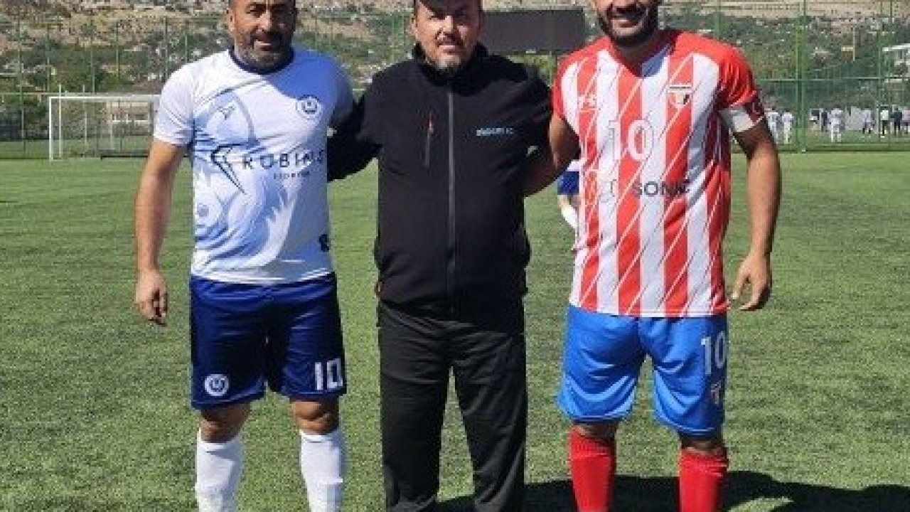 Kardeş Rekabeti Sahada: Kaptanlar Karşı Karşıya Geldi