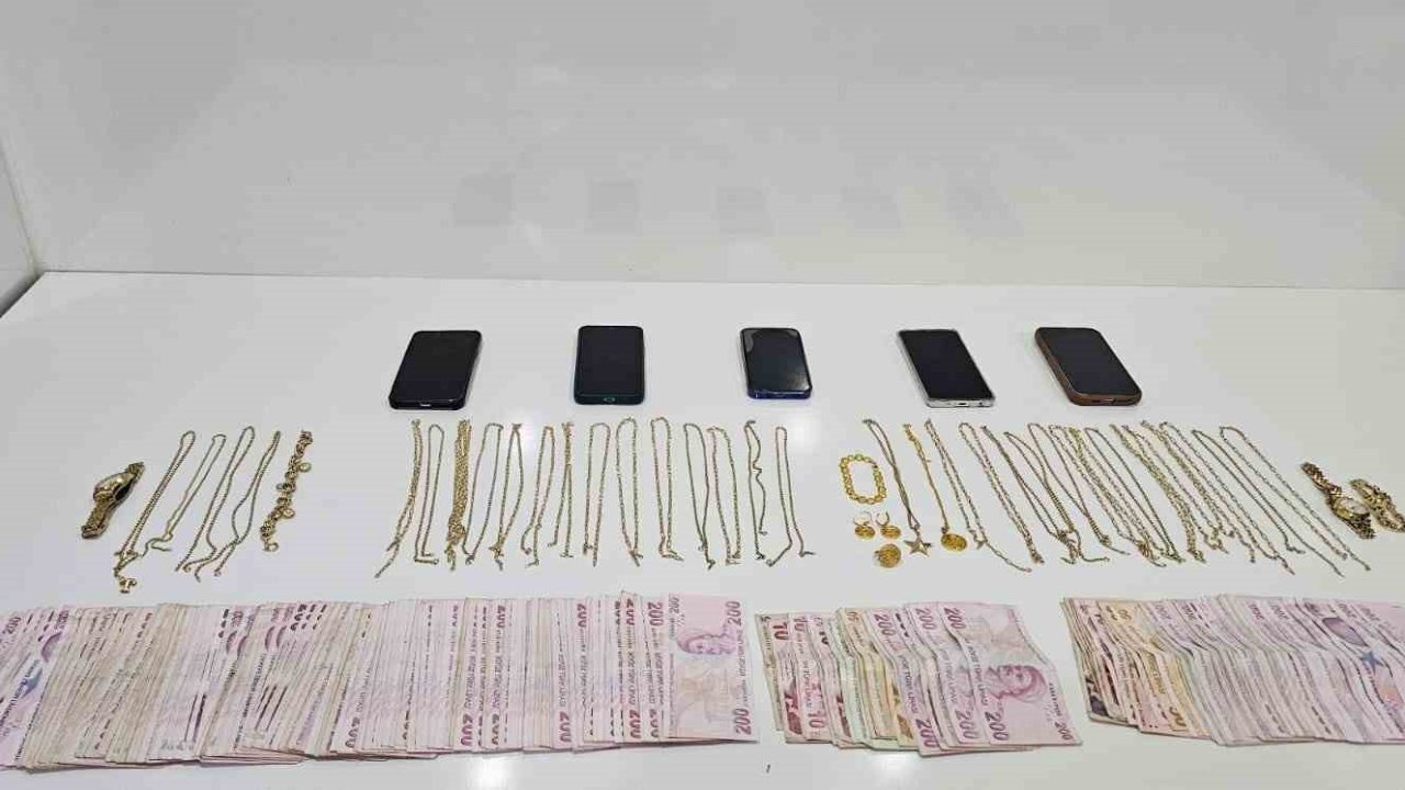 Mersin'de Sahte Altın Operasyonu: 4 Şüpheli Yakalandı