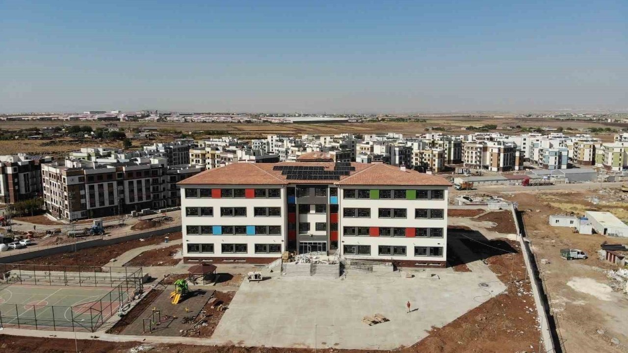 Diyarbakır'da 12 Okul Tahliye Edildi: 225 Milyon Liralık Onarım Yapıldı