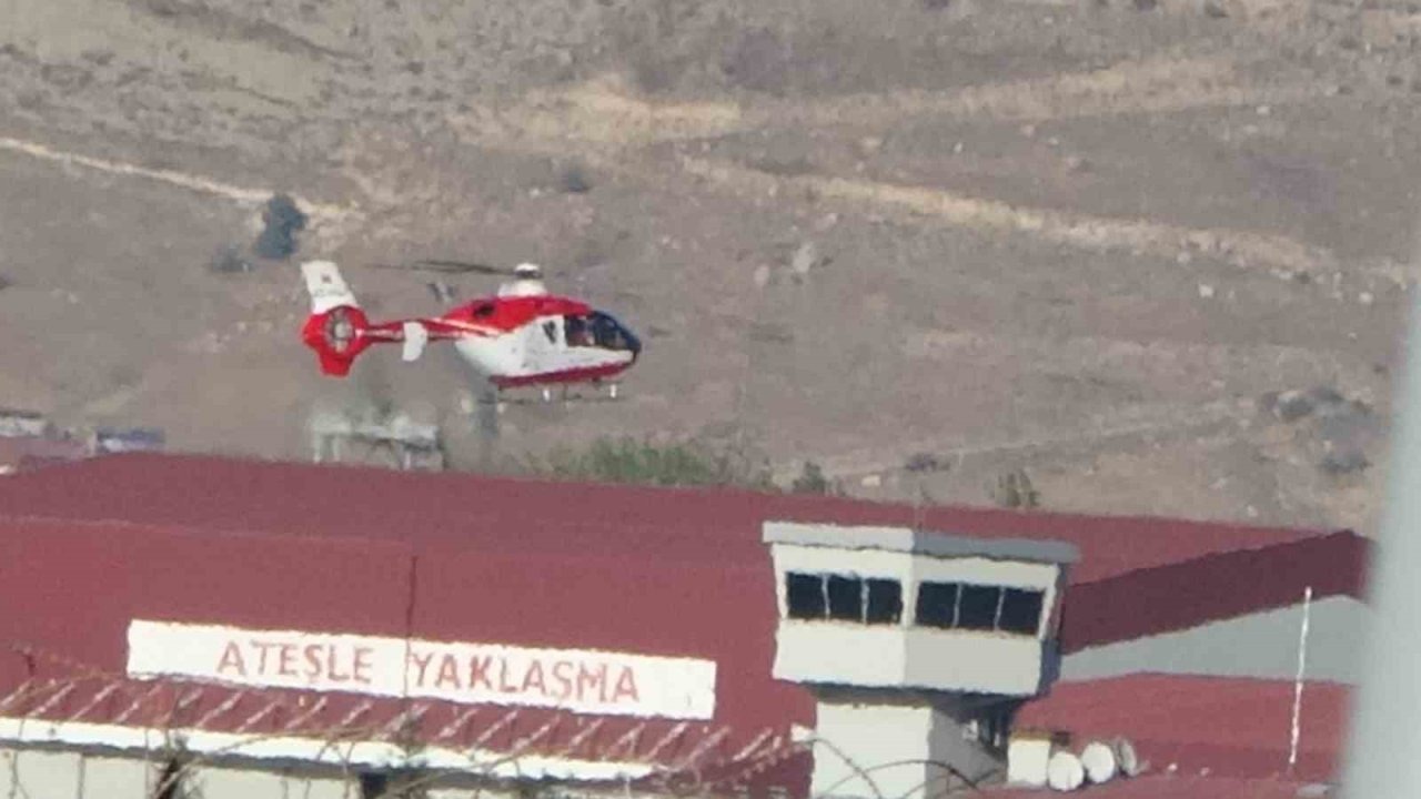 Erciş'ten Van'a Helikopter Ambulansla Bebek Sevk Edildi