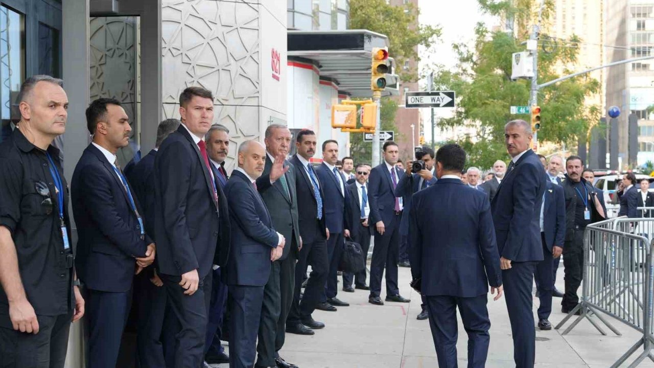 Cumhurbaşkanı Erdoğan, New York'ta Trump ile Gazze Toplantısına Katıldı