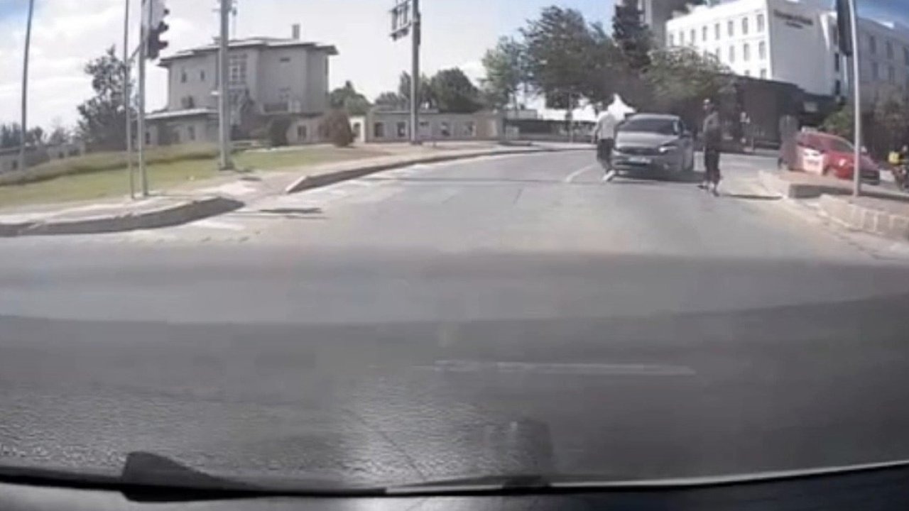 Çanakkale'de Trafik Tartışması Kavgaya Dönüştü