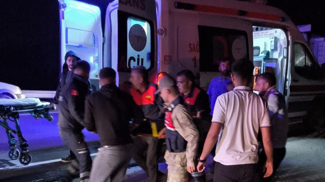 Iğdır'da Traktör ile Tanker Çarpıştı: 3 Yaralı