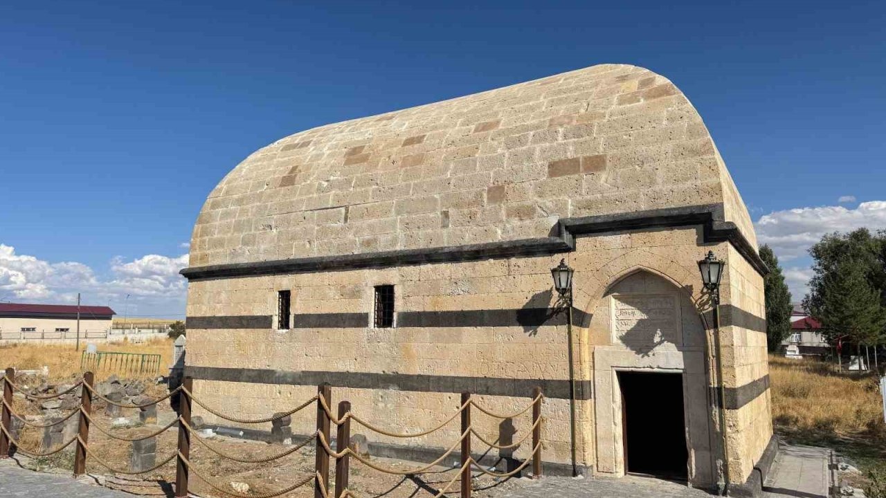 Tarihi Miras Yeniden Canlandı: Hamur Kümbeti Restorasyon Sonrası Ziyarete Açıldı