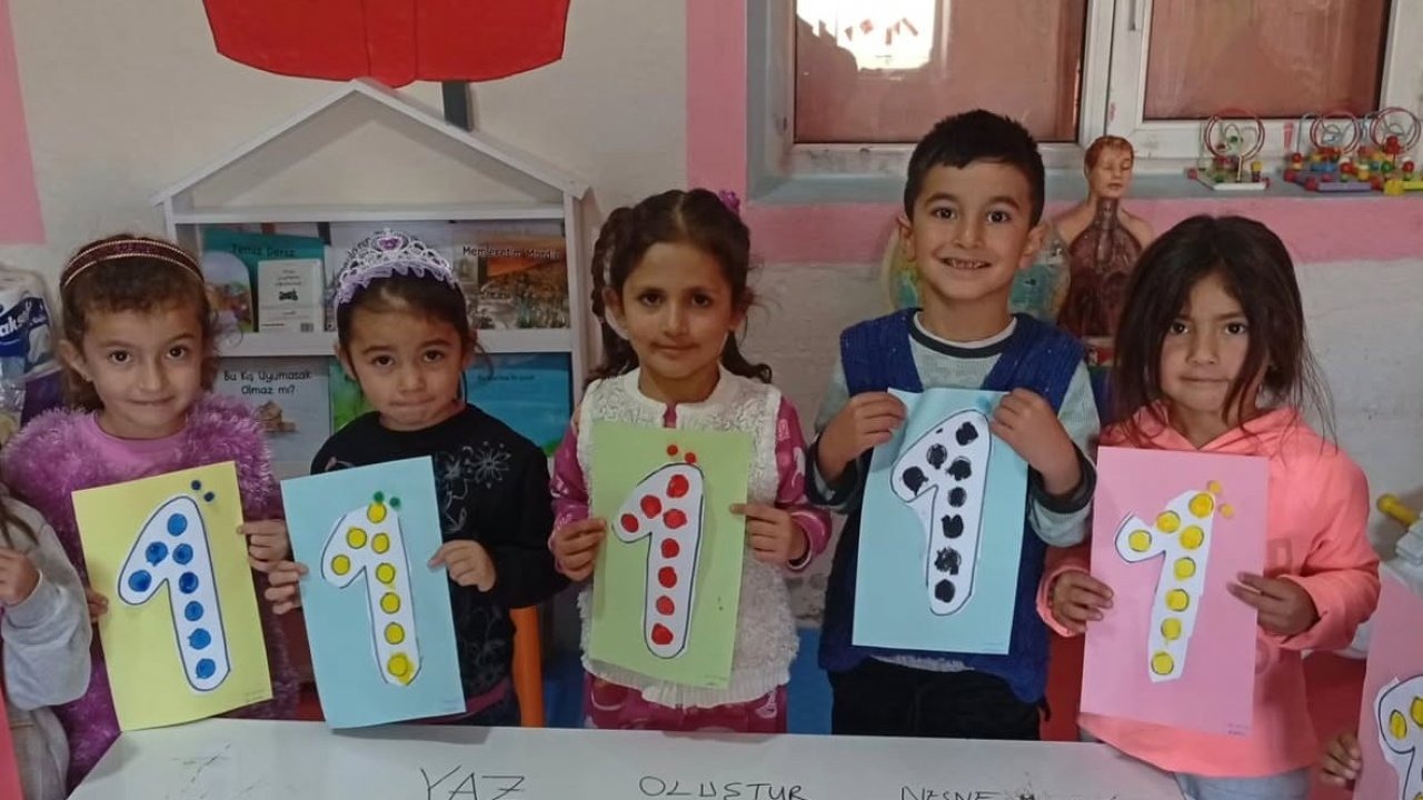 Ağrı Diyadin’de Minik Öğrenciler "1" Sayısını Eğlenerek Öğrendi