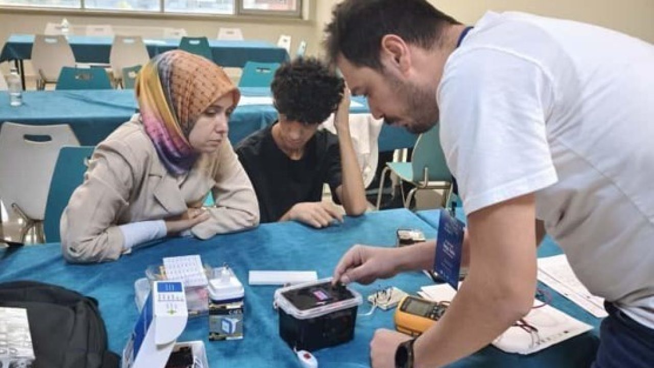 Kafkas Üniversitesi, Van'daki Avrupa Birliği Araştırmacıları Gecesi'ne Damga Vurdu!