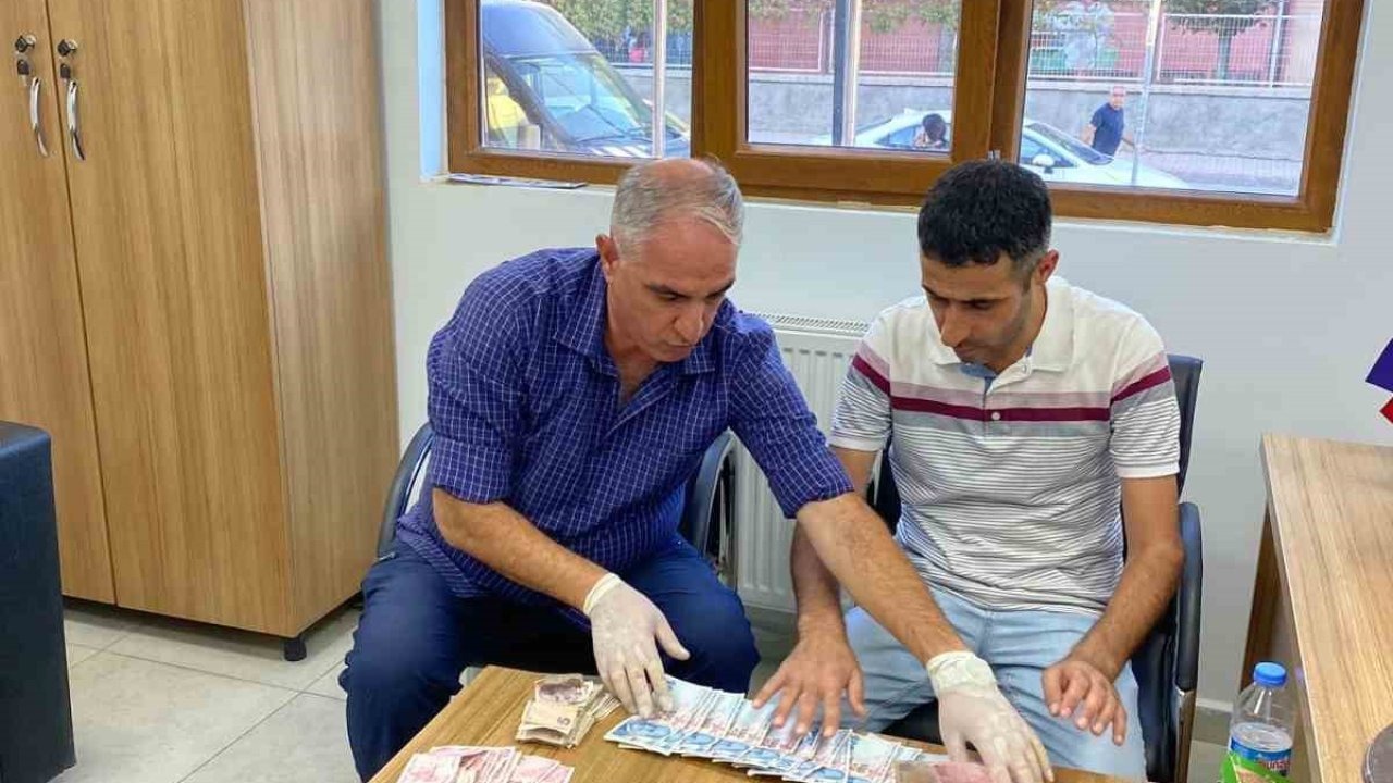 Elazığ'da Zabıta Operasyonu: Dilencinin Üzerinden 3 Saatte 1.950 TL Çıktı
