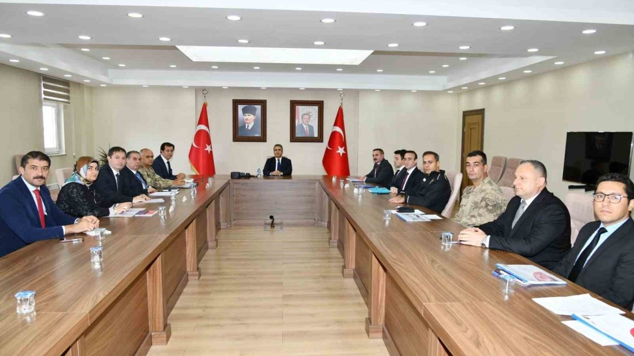 Ardahan’da Üniversite Güvenlik Zirvesi: Yeni Akademik Yıl Öncesi Tedbirler Masada