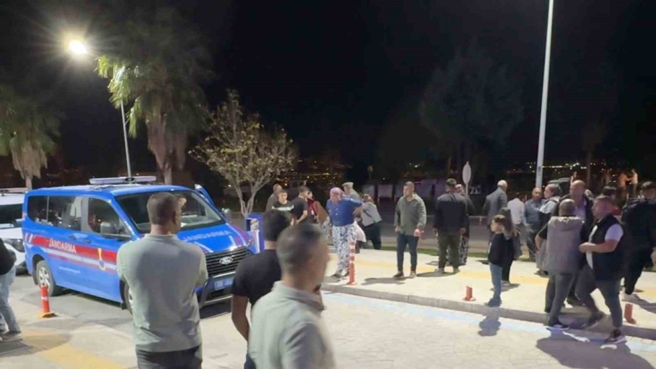 Aydın Efeler'de Çocuk Kavgası Silahlı ve Bıçaklı Çatışmaya Dönüştü: 2 Yaralı
