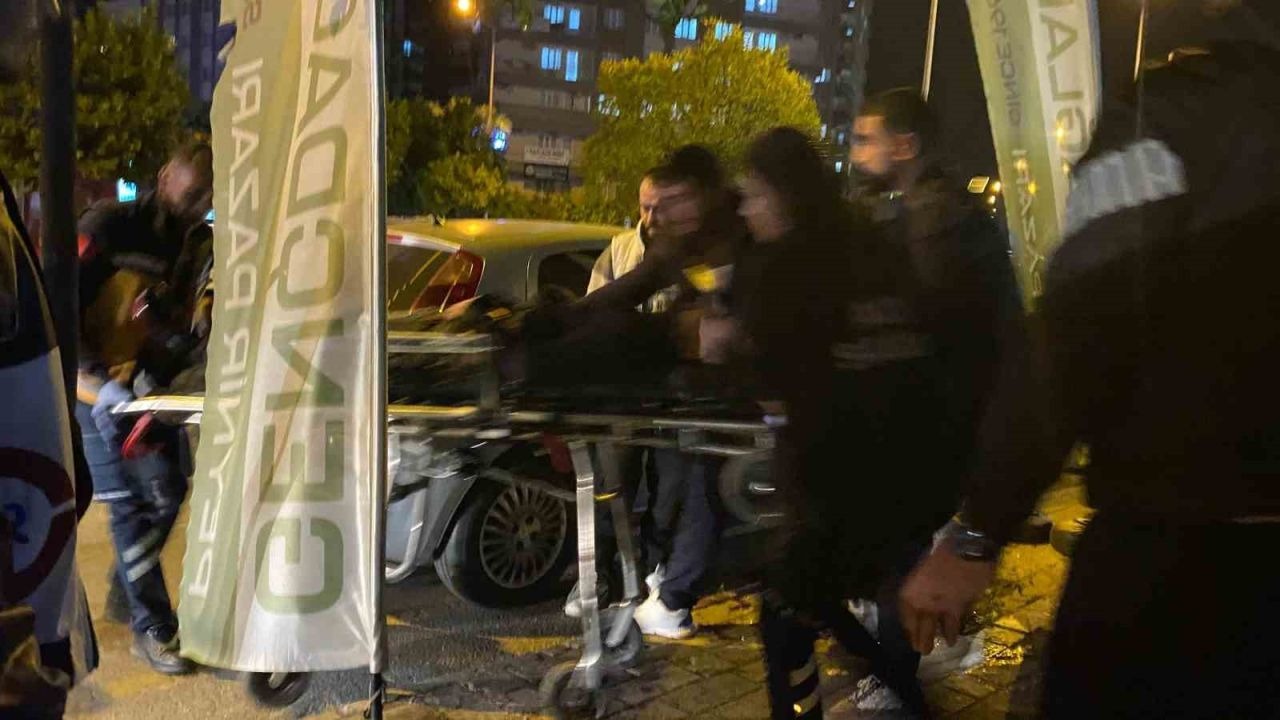 Aydın'da Sokak Ortasında Bıçaklı Kavga: Kız Arkadaşının Abisi Sevgilisini Bıçakladı, Tutuklandı