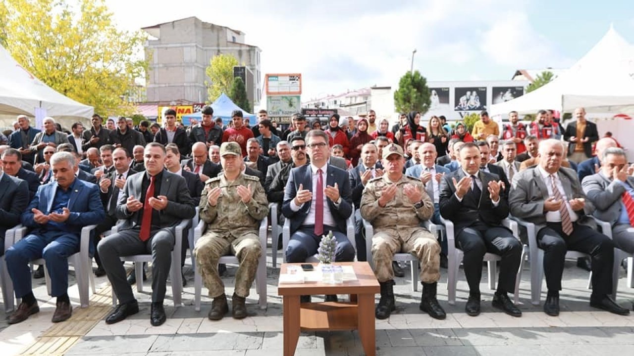 Erciş Depremi'nin 14. Yıldönümünde Hayatını Kaybedenler Anıldı