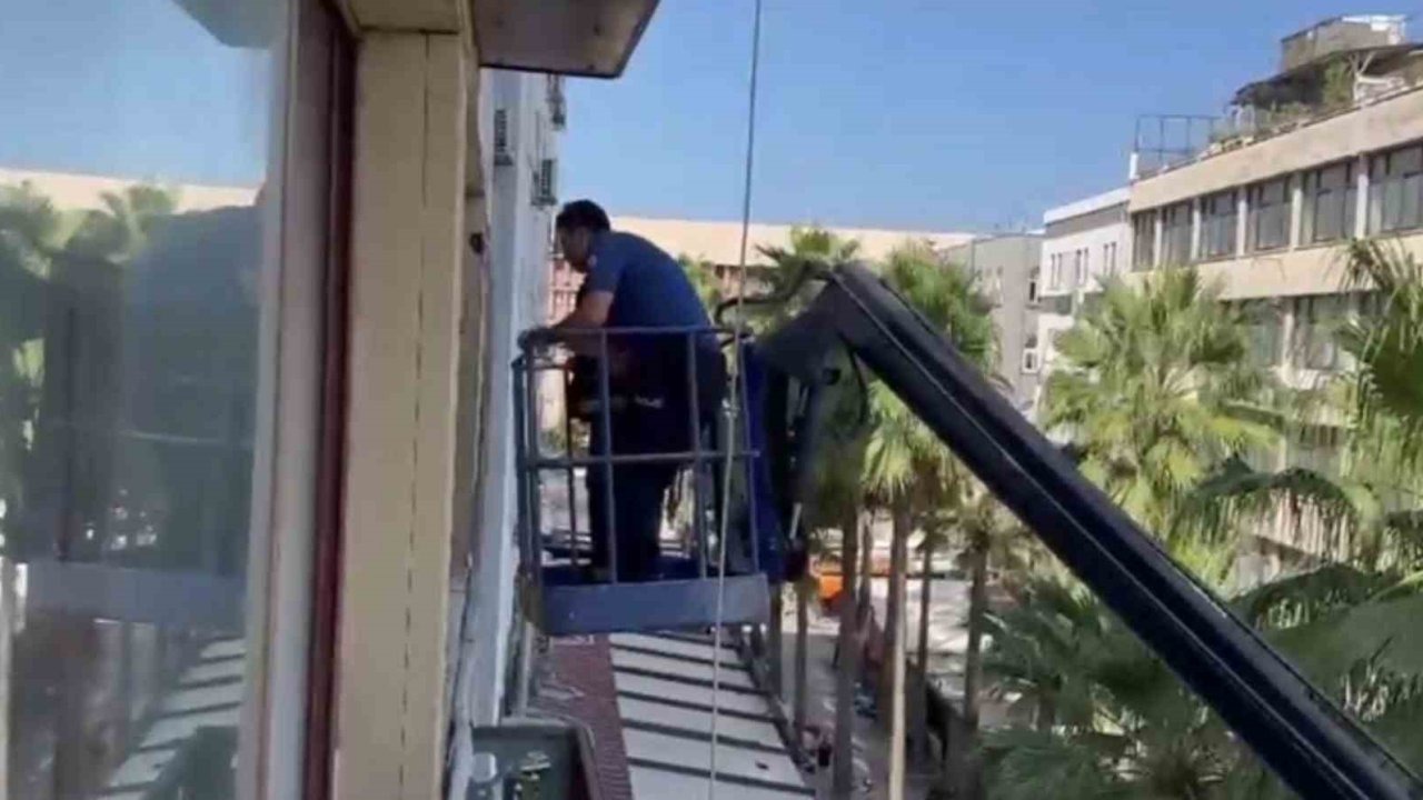 Hırsızlık Hükümlüsü Vinçle Yakalandı: İskenderun'da İlginç Operasyon