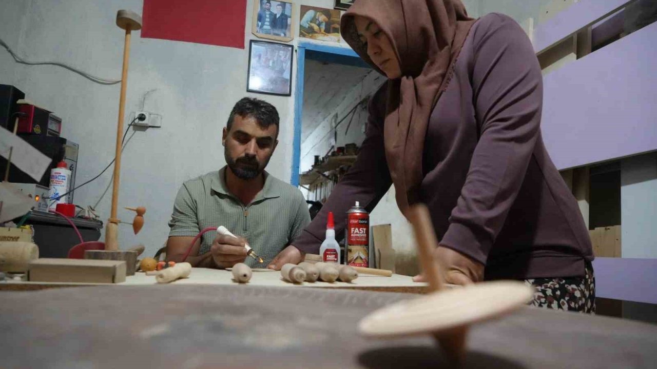 İş Kazasında Bacağını Kaybetti, Devlet Desteğiyle Doğal Oyuncak Üreticisi Oldu